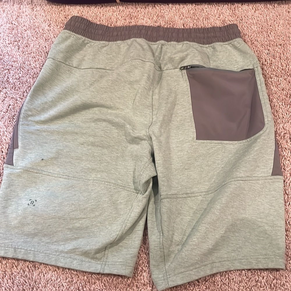 Lululemon Mens shorts. Size L. Green. - Picture 2 of 5
